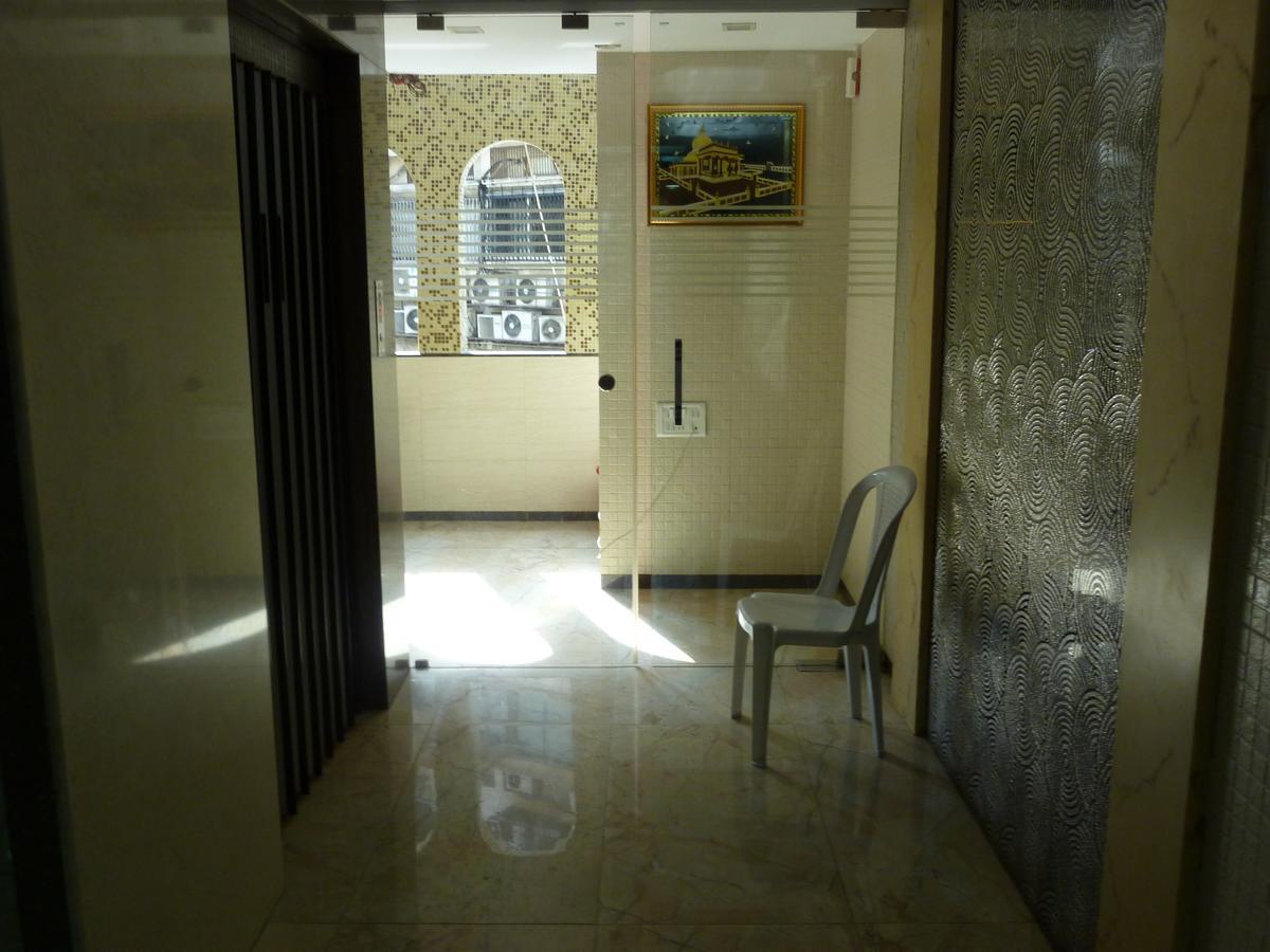 Hotel Regal Palace Mumbai Exterior photo